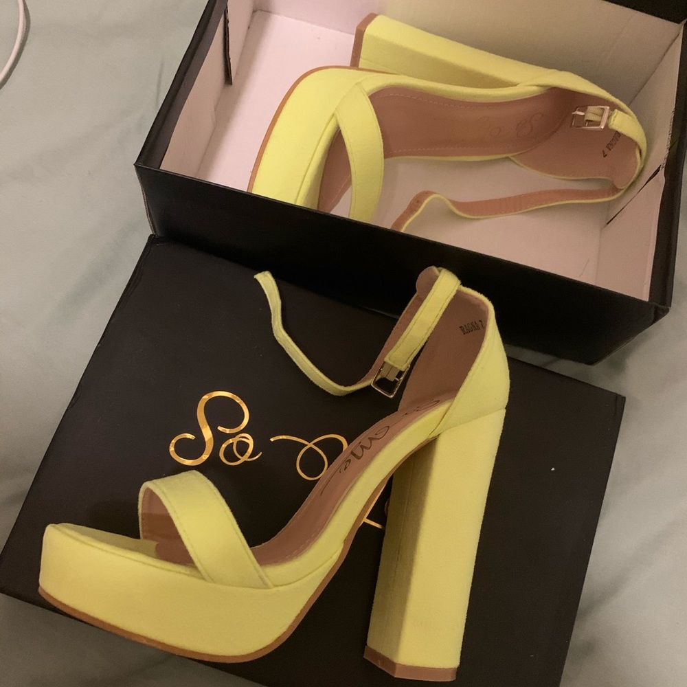 High heels - Picture 1 of 1